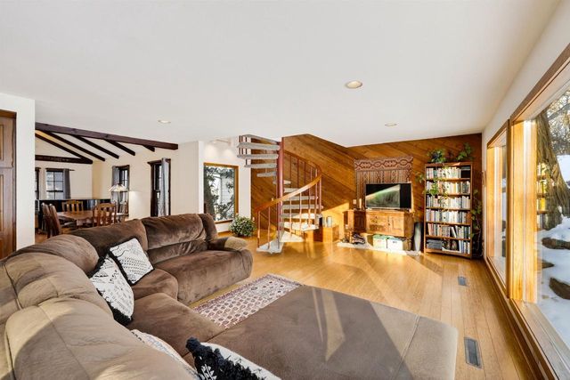 4215 Wanetah Trail, Madison, WI 53711