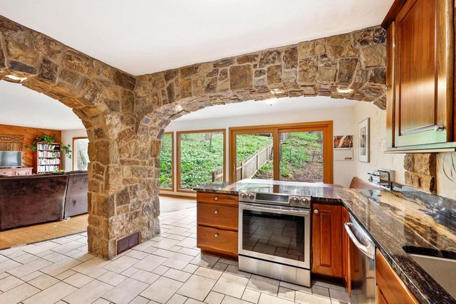 4215 Wanetah Trail, Madison, WI 53711