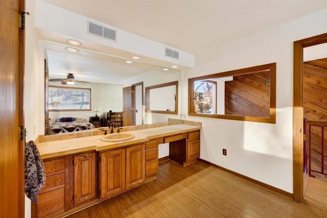 4215 Wanetah Trail, Madison, WI 53711