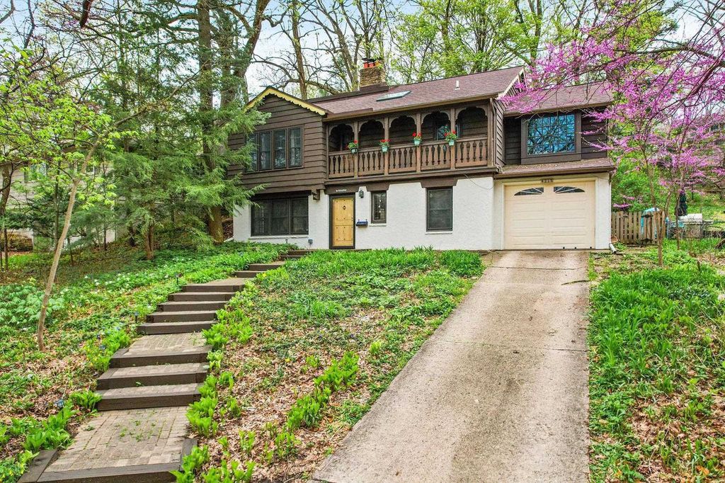 4215 Wanetah Trail, Madison, WI 53711