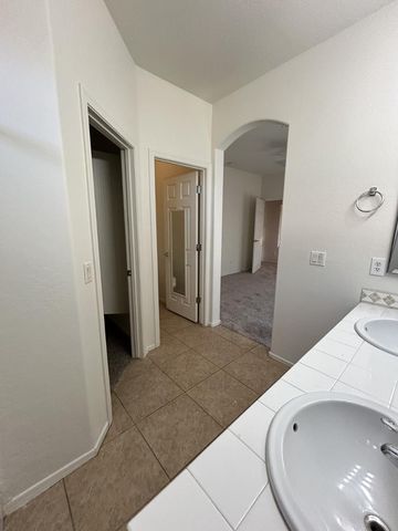 10035 W Parkway Drive, Tolleson, AZ 85353