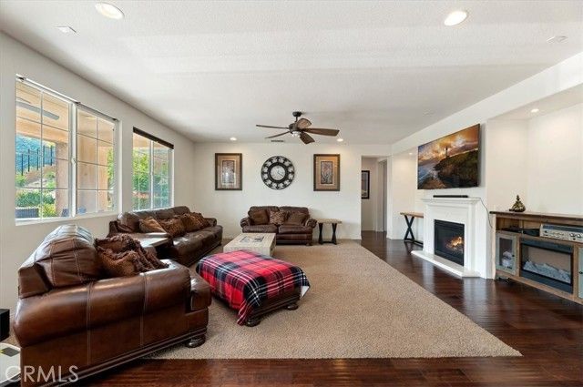 7921 Summer Day, Corona, CA 92883