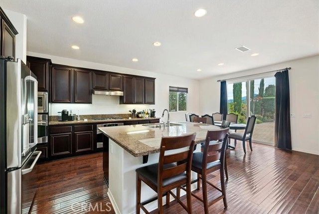 7921 Summer Day, Corona, CA 92883