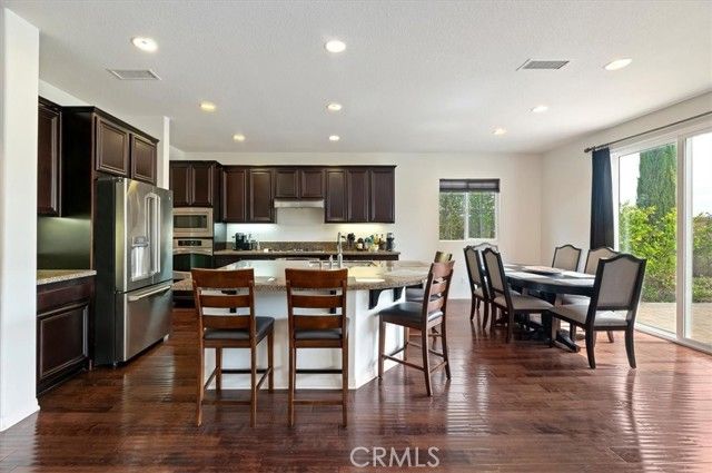 7921 Summer Day, Corona, CA 92883