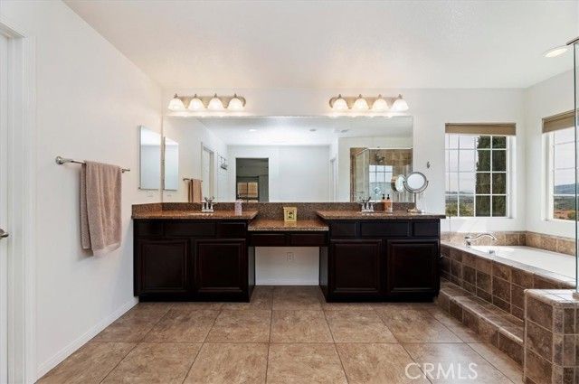 7921 Summer Day, Corona, CA 92883