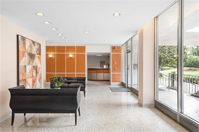 130 26th NW Street 205, Atlanta, GA 30309