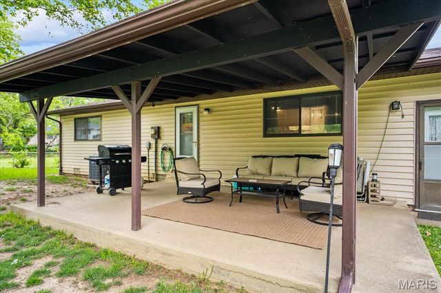 607 Linden Court, O'fallon, IL 62269