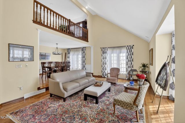 4819 Whitebirch Court, Sylvania, OH 43560