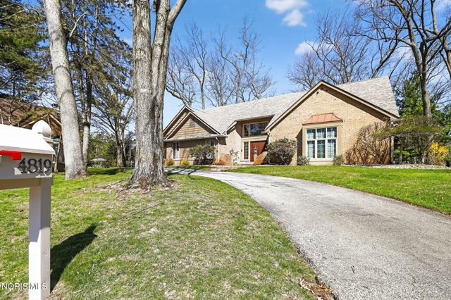 4819 Whitebirch Court, Sylvania, OH 43560