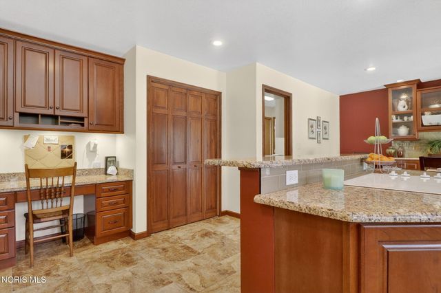4819 Whitebirch Court, Sylvania, OH 43560