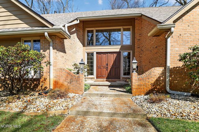4819 Whitebirch Court, Sylvania, OH 43560