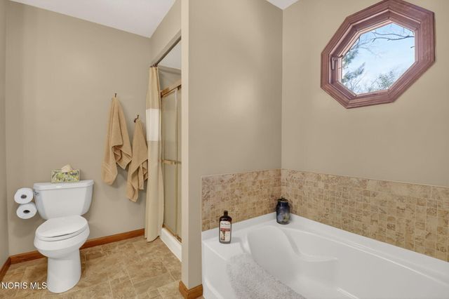 4819 Whitebirch Court, Sylvania, OH 43560