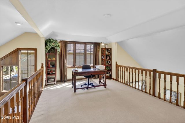 4819 Whitebirch Court, Sylvania, OH 43560