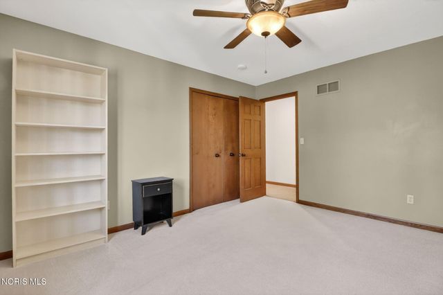 4819 Whitebirch Court, Sylvania, OH 43560