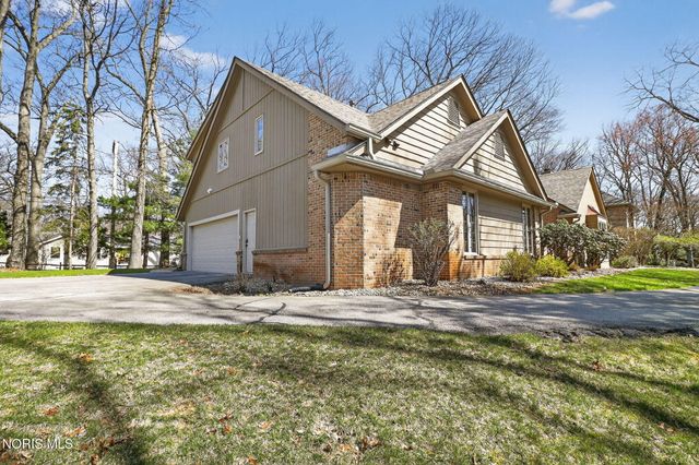 4819 Whitebirch Court, Sylvania, OH 43560