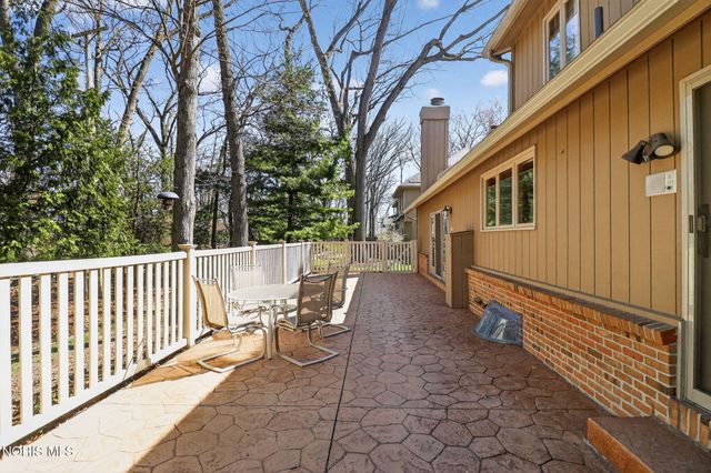 4819 Whitebirch Court, Sylvania, OH 43560