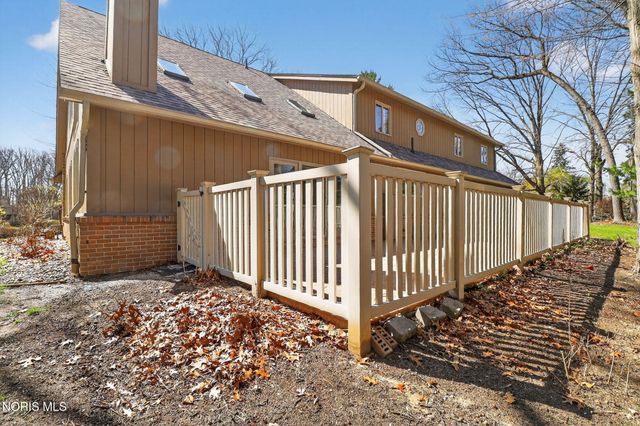 4819 Whitebirch Court, Sylvania, OH 43560