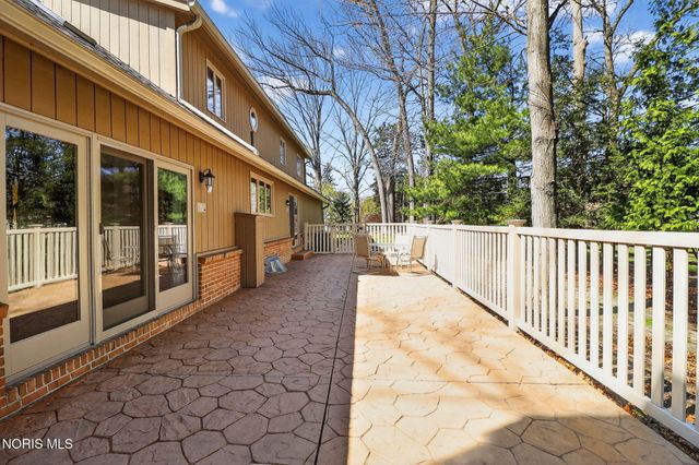 4819 Whitebirch Court, Sylvania, OH 43560