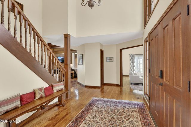 4819 Whitebirch Court, Sylvania, OH 43560