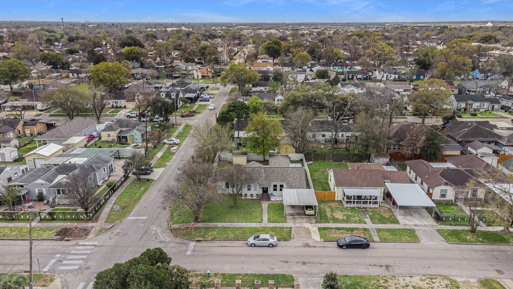 7418 Fir Street, Houston, TX 77012
