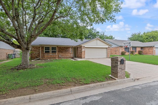 6410 Elm Springs Drive, Arlington, TX 76001