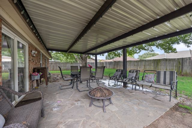 6410 Elm Springs Drive, Arlington, TX 76001