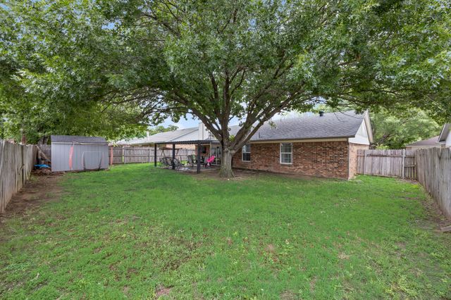 6410 Elm Springs Drive, Arlington, TX 76001