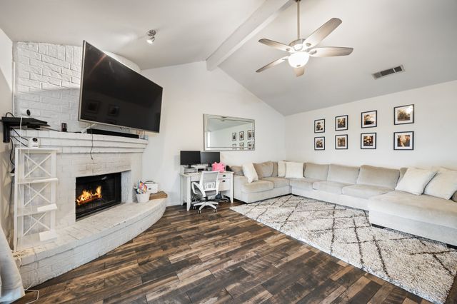6410 Elm Springs Drive, Arlington, TX 76001