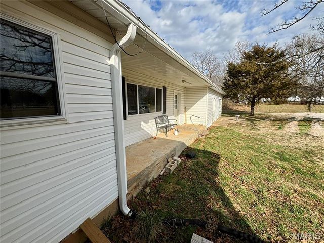 12811 Highway 64, Lebanon, MO 65536