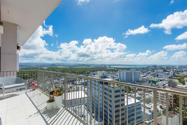 C. Bolivar COBIANS PLAZA AVENUE 21, San Juan, PR 00909