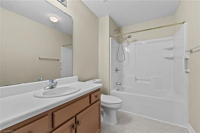 7153 W Friendly Avenue D, Greensboro, NC 27410