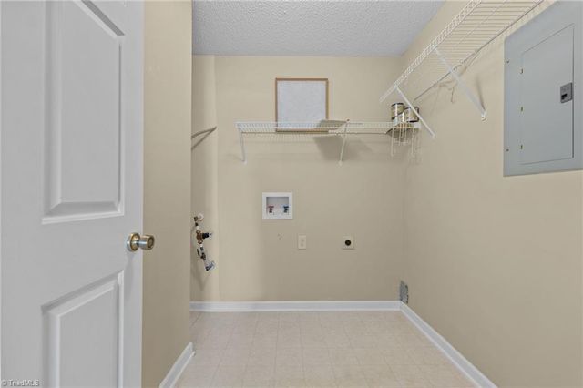 7153 W Friendly Avenue D, Greensboro, NC 27410