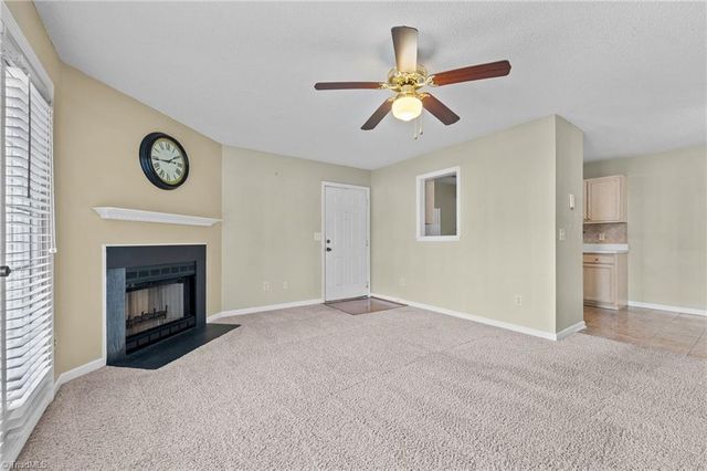 7153 W Friendly Avenue D, Greensboro, NC 27410