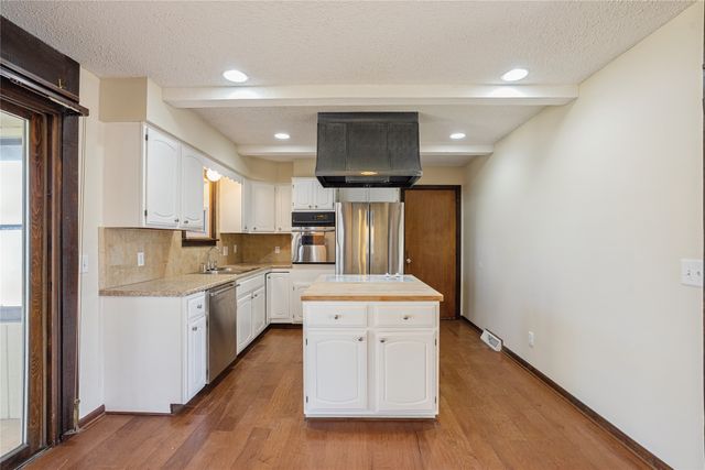 806 SE Bel Aire Road, Ankeny, IA 50021