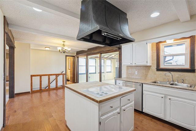 806 SE Bel Aire Road, Ankeny, IA 50021