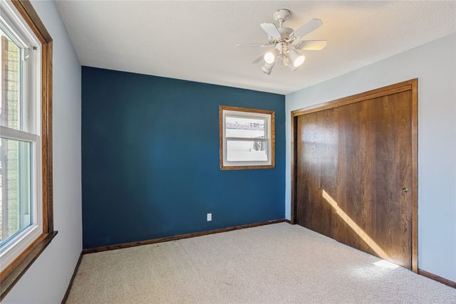 806 SE Bel Aire Road, Ankeny, IA 50021