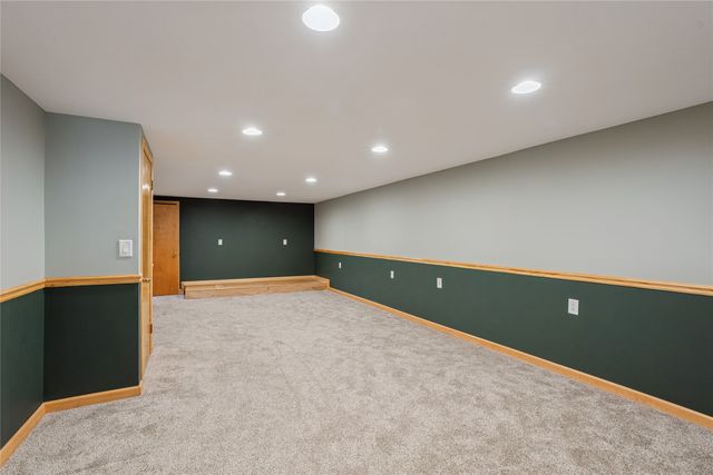 806 SE Bel Aire Road, Ankeny, IA 50021