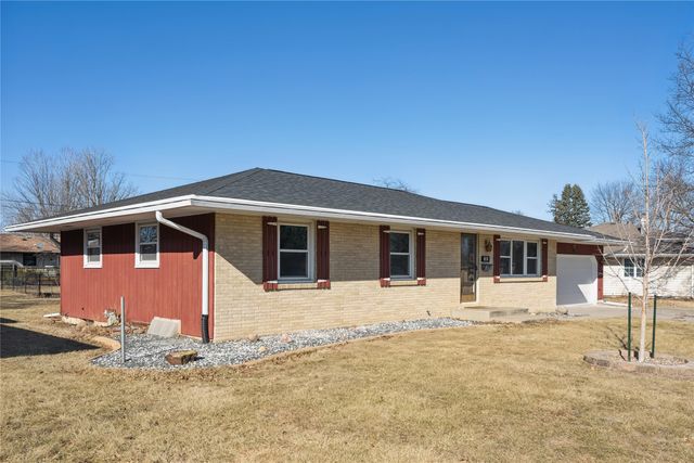 806 SE Bel Aire Road, Ankeny, IA 50021