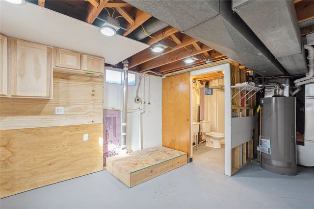 806 SE Bel Aire Road, Ankeny, IA 50021