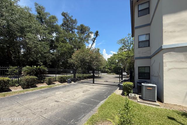 5615 SAN JUAN Avenue 105, Jacksonville, FL 32210