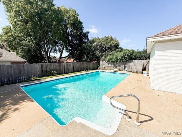 8524 Plantation Ridge Road, Montgomery, AL 36116