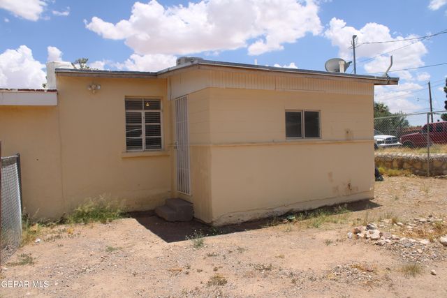 8421 MERCURY Street A, El Paso, TX 79904