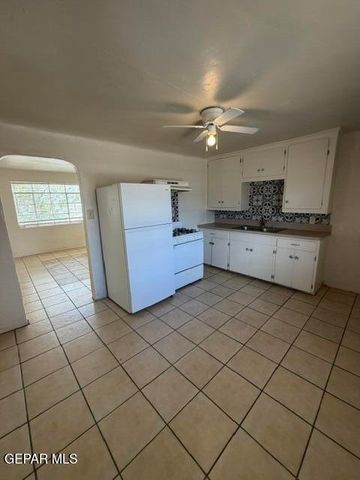 8421 MERCURY Street A, El Paso, TX 79904