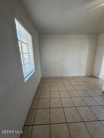 8421 MERCURY Street A, El Paso, TX 79904