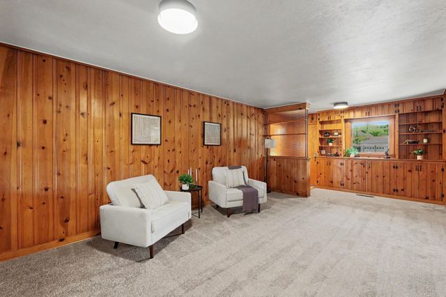 3321 E Bellaire Ct, Wichita, KS 67218