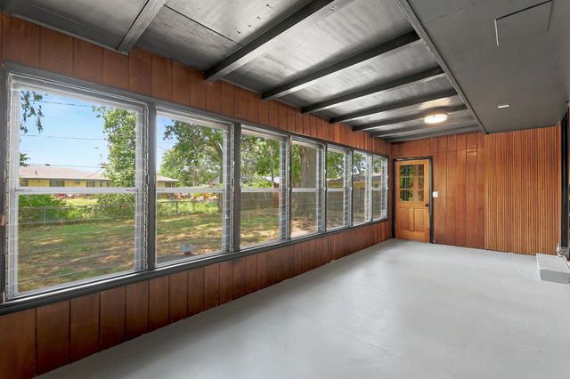 3321 E Bellaire Ct, Wichita, KS 67218