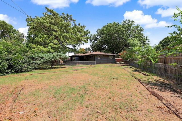 3321 E Bellaire Ct, Wichita, KS 67218