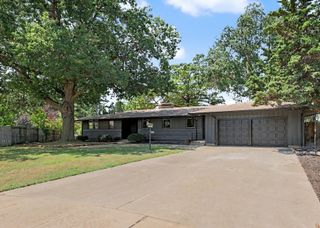 3321 E Bellaire Ct, Wichita, KS 67218