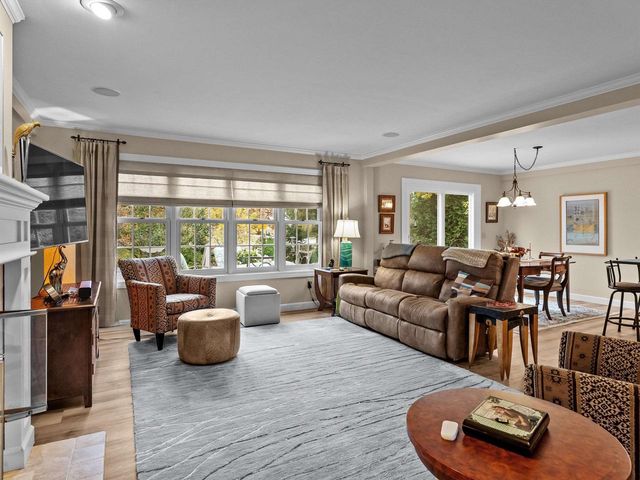 322 N 18TH AVENUE, Sturgeon Bay, WI 54235