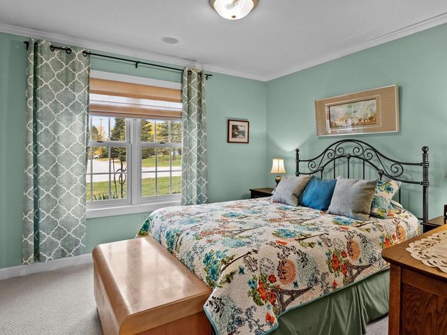 322 N 18TH AVENUE, Sturgeon Bay, WI 54235